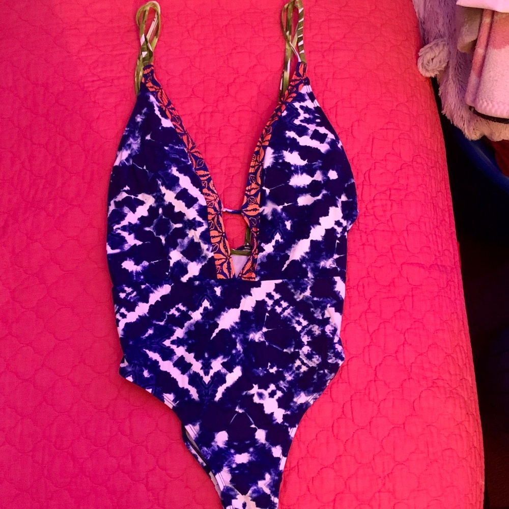 La blanca one piece swimsuit